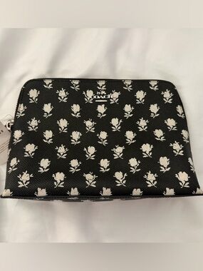 Coach - Badlands Floral Rose - Black White - Pouch Cosmetic 22 Case
